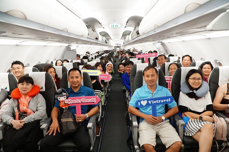 Bên trong khoang hành khách rộng rãi và thoải mái trên máy bay của Viettravel Airlines