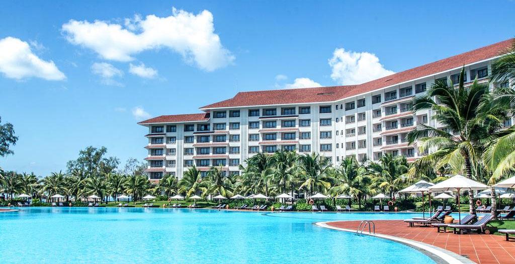 LỄ TÌNH NHÂN CHỈ THỰC SỰ BẤT TẬN VỚI HÀNH TRÌNH THANH XUÂN  CỦA VIETNAM AIRLINES VÀ VINGROUP